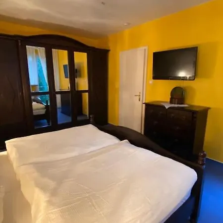 Entire Close To Hamburg, Train&airport Nearby Hébergement de vacances