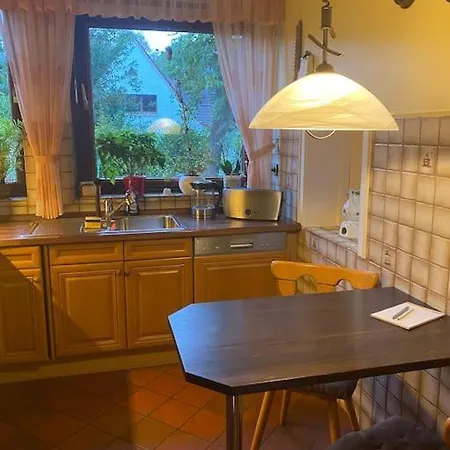 Entire Close To Hamburg, Train&airport Nearby Hébergement de vacances *